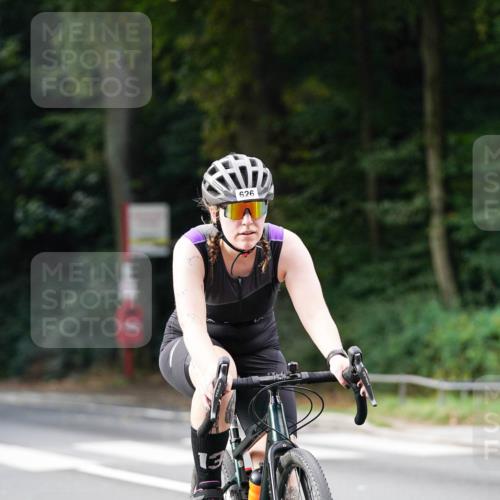 14.09.2025 - Stadtparktriathlon Michael Burmester http://msf.ph/oto/8910593 14.09.2025 10:48:55 Radfahren 626, 701, 746, 760, 771, 778, 802 meine-sportfotos.de