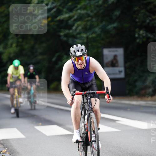 14.09.2025 - Stadtparktriathlon Michael Burmester http://msf.ph/oto/8910594 14.09.2025 10:48:57 Radfahren 558, 626, 746, 760, 771, 778, 802 meine-sportfotos.de