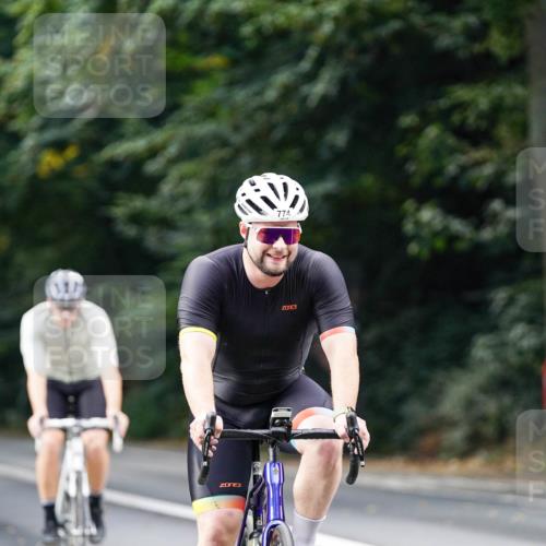 14.09.2025 - Stadtparktriathlon Michael Burmester http://msf.ph/oto/8910609 14.09.2025 10:49:13 Radfahren 637, 674, 755, 770, 774, 816 meine-sportfotos.de