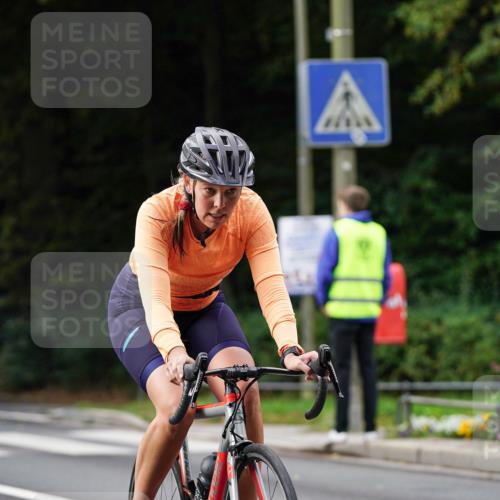 14.09.2025 - Stadtparktriathlon Michael Burmester http://msf.ph/oto/8910614 14.09.2025 10:49:18 Radfahren 637, 755, 774, 816 meine-sportfotos.de