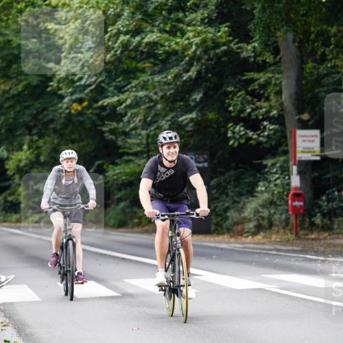 14.09.2025 - Stadtparktriathlon Michael Burmester http://msf.ph/oto/8910621 14.09.2025 10:49:37 Radfahren 712, 714, 791, 821 meine-sportfotos.de