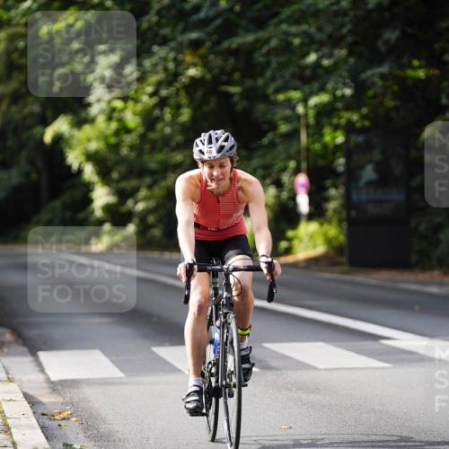 14.09.2025 - Stadtparktriathlon Michael Burmester http://msf.ph/oto/8910645 14.09.2025 10:50:13 Radfahren 681, 692, 764, 783, 788, 798, 811, 817, 820 meine-sportfotos.de