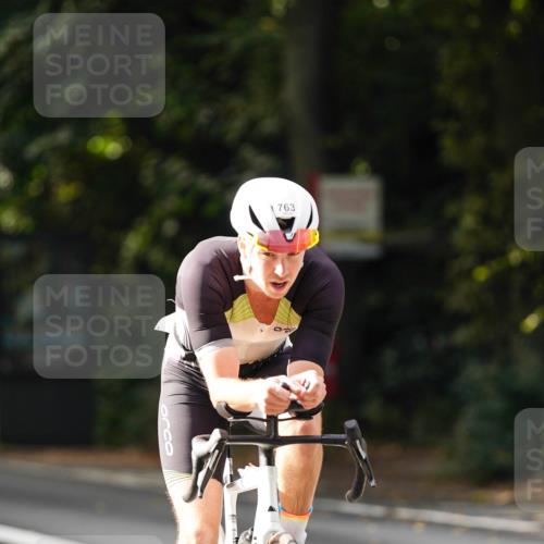 14.09.2025 - Stadtparktriathlon Michael Burmester http://msf.ph/oto/8910647 14.09.2025 10:50:28 Radfahren 698, 710, 763 meine-sportfotos.de