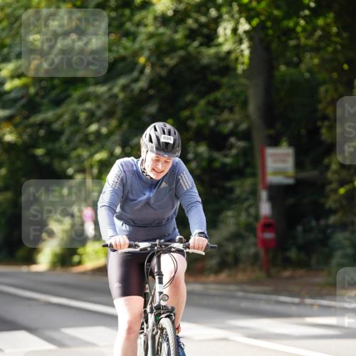 14.09.2025 - Stadtparktriathlon Michael Burmester http://msf.ph/oto/8910650 14.09.2025 10:50:30 Radfahren 683, 698, 710, 763 meine-sportfotos.de