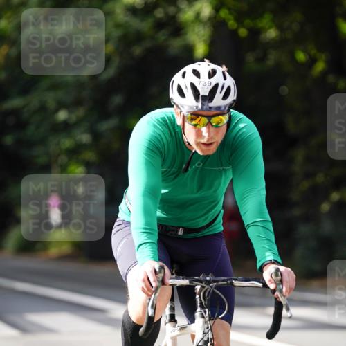 14.09.2025 - Stadtparktriathlon Michael Burmester http://msf.ph/oto/8910663 14.09.2025 10:50:40 Radfahren 676, 683, 739, 753, 782 meine-sportfotos.de