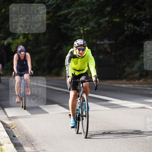 14.09.2025 - Stadtparktriathlon Michael Burmester http://msf.ph/oto/8910675 14.09.2025 10:51:00 Radfahren 621, 654, 678 meine-sportfotos.de