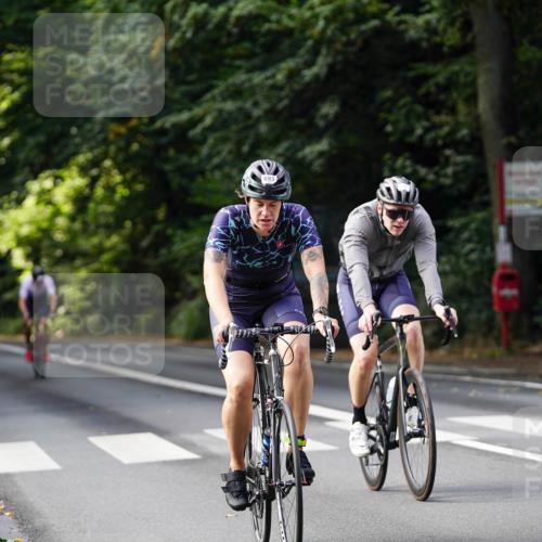 14.09.2025 - Stadtparktriathlon Michael Burmester http://msf.ph/oto/8910697 14.09.2025 10:51:54 Radfahren 651, 693, 724, 727, 743, 750, 752, 775, 804 meine-sportfotos.de