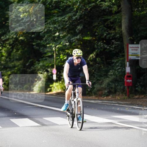 14.09.2025 - Stadtparktriathlon Michael Burmester http://msf.ph/oto/8910722 14.09.2025 10:52:18 Radfahren 655, 661, 748, 759, 772, 785, 797, 799, 800, 805, 806 meine-sportfotos.de