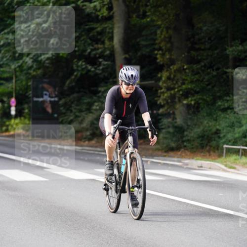 14.09.2025 - Stadtparktriathlon Michael Burmester http://msf.ph/oto/8910734 14.09.2025 10:52:28 Radfahren 633, 655, 663, 677, 748, 800 meine-sportfotos.de