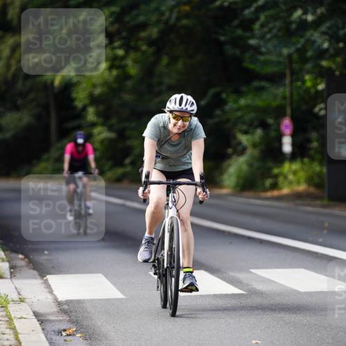 14.09.2025 - Stadtparktriathlon Michael Burmester http://msf.ph/oto/8910737 14.09.2025 10:52:30 Radfahren 633, 655, 663, 677, 748, 800 meine-sportfotos.de