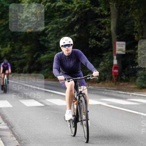 14.09.2025 - Stadtparktriathlon Michael Burmester http://msf.ph/oto/8910770 14.09.2025 10:53:28 Radfahren 628, 639, 648 meine-sportfotos.de