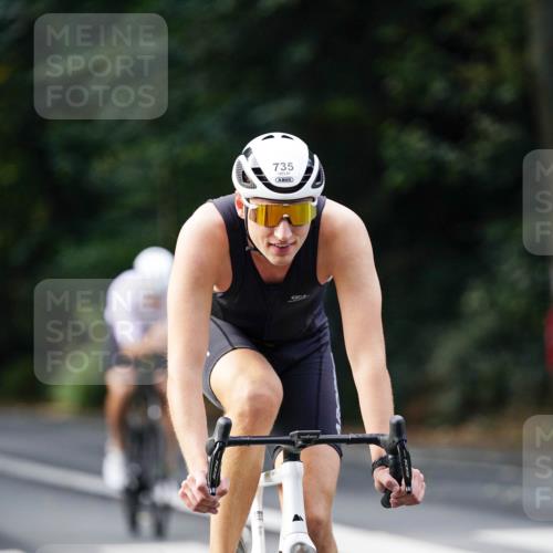 14.09.2025 - Stadtparktriathlon Michael Burmester http://msf.ph/oto/8910790 14.09.2025 10:54:14 Radfahren 735, 761, 793, 865 meine-sportfotos.de