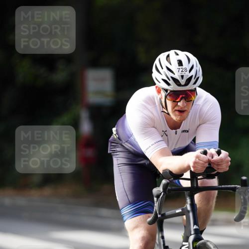 14.09.2025 - Stadtparktriathlon Michael Burmester http://msf.ph/oto/8910824 14.09.2025 10:54:51 Radfahren 627, 636, 687, 700, 702, 704, 728, 736, 780, 787, 790, 825, 901 meine-sportfotos.de