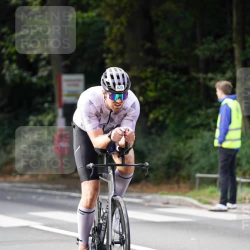 14.09.2025 - Stadtparktriathlon Michael Burmester http://msf.ph/oto/8910825 14.09.2025 10:54:51 Radfahren 627, 636, 687, 700, 702, 704, 728, 736, 780, 787, 790, 825, 901 meine-sportfotos.de