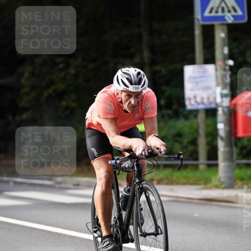 14.09.2025 - Stadtparktriathlon Michael Burmester http://msf.ph/oto/8910832 14.09.2025 10:54:56 Radfahren 636, 687, 700, 704, 728, 780, 786, 787, 790, 825, 901 meine-sportfotos.de
