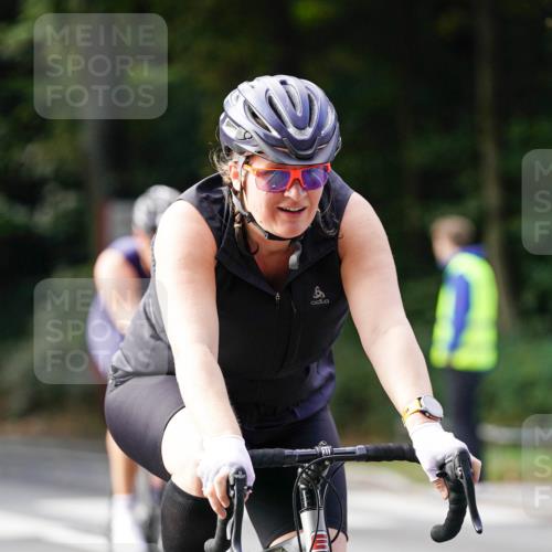 14.09.2025 - Stadtparktriathlon Michael Burmester http://msf.ph/oto/8910833 14.09.2025 10:54:56 Radfahren 636, 687, 700, 704, 728, 780, 786, 787, 790, 825, 901 meine-sportfotos.de