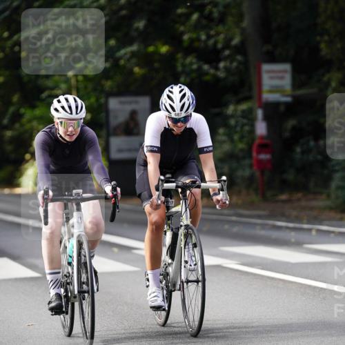 14.09.2025 - Stadtparktriathlon Michael Burmester http://msf.ph/oto/8910834 14.09.2025 10:54:58 Radfahren 636, 687, 700, 704, 780, 786, 787, 790, 901 meine-sportfotos.de
