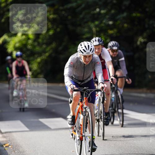 14.09.2025 - Stadtparktriathlon Michael Burmester http://msf.ph/oto/8910846 14.09.2025 10:55:11 Radfahren 632, 686, 699, 705, 721, 729, 769, 847 meine-sportfotos.de