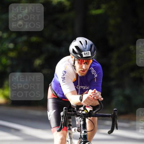 14.09.2025 - Stadtparktriathlon Michael Burmester http://msf.ph/oto/8910859 14.09.2025 10:55:22 Radfahren 632, 762, 842, 847, 875 meine-sportfotos.de