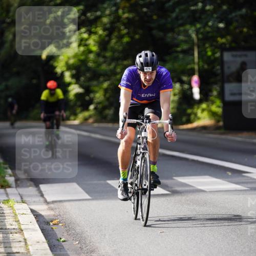 14.09.2025 - Stadtparktriathlon Michael Burmester http://msf.ph/oto/8910860 14.09.2025 10:55:25 Radfahren 762, 770, 842, 875 meine-sportfotos.de