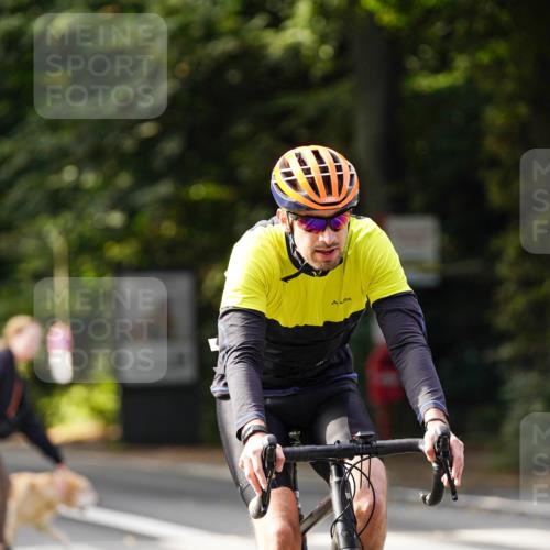 14.09.2025 - Stadtparktriathlon Michael Burmester http://msf.ph/oto/8910866 14.09.2025 10:55:28 Radfahren 762, 770, 875 meine-sportfotos.de
