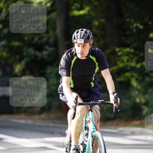 14.09.2025 - Stadtparktriathlon Michael Burmester http://msf.ph/oto/8910926 14.09.2025 10:56:47 Radfahren 697, 746, 755, 764, 767, 771, 776, 783, 788, 796, 807, 811, 817, 914 meine-sportfotos.de