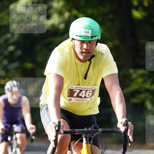 14.09.2025 - Stadtparktriathlon Michael Burmester http://msf.ph/oto/8910933 14.09.2025 10:56:51 Radfahren 697, 746, 755, 764, 767, 771, 783, 796, 798, 807, 811, 817, 914 meine-sportfotos.de
