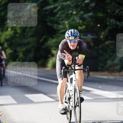 14.09.2025 - Stadtparktriathlon Michael Burmester http://msf.ph/oto/8910945 14.09.2025 10:57:08 Radfahren 626, 754, 782, 850 meine-sportfotos.de