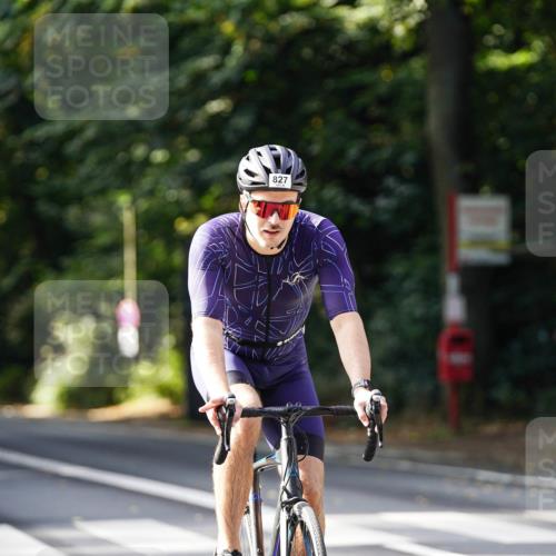 14.09.2025 - Stadtparktriathlon Michael Burmester http://msf.ph/oto/8910961 14.09.2025 10:57:31 Radfahren 638, 753, 777, 827, 833, 867, 905 meine-sportfotos.de