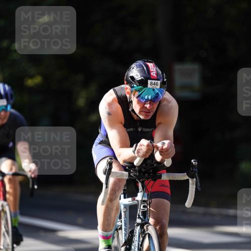 14.09.2025 - Stadtparktriathlon Michael Burmester http://msf.ph/oto/8910995 14.09.2025 10:58:23 Radfahren 692, 820, 835, 846, 848, 852, 859, 861, 872, 898, 919 meine-sportfotos.de