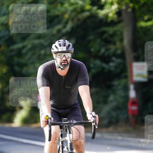 14.09.2025 - Stadtparktriathlon Michael Burmester http://msf.ph/oto/8911009 14.09.2025 10:58:34 Radfahren 714, 820, 821, 848, 872, 897 meine-sportfotos.de