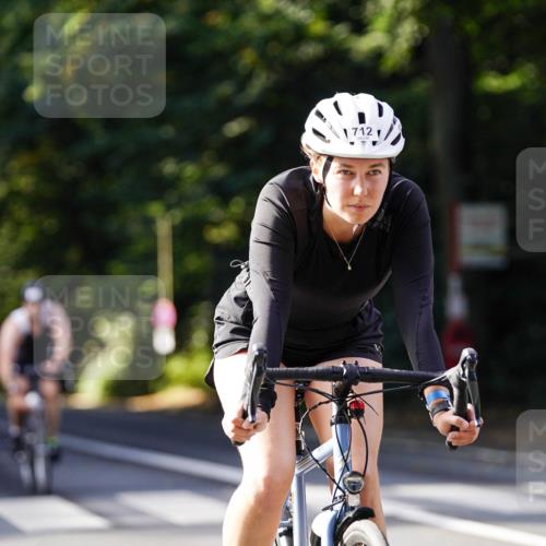 14.09.2025 - Stadtparktriathlon Michael Burmester http://msf.ph/oto/8911023 14.09.2025 10:58:55 Radfahren 582, 712, 727, 743, 750, 799, 804, 862, 873, 917 meine-sportfotos.de