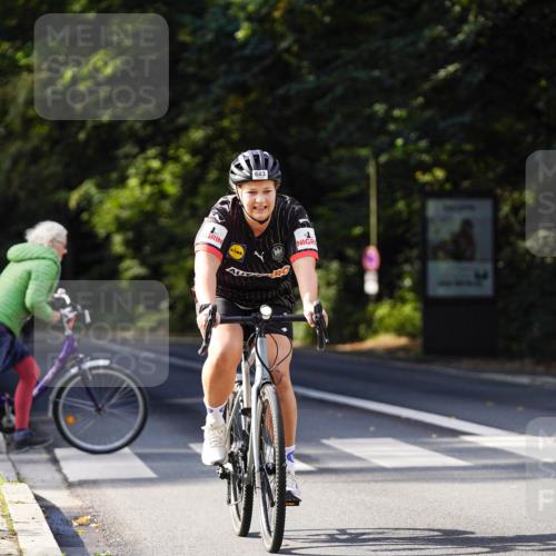 14.09.2025 - Stadtparktriathlon Michael Burmester http://msf.ph/oto/8911041 14.09.2025 10:59:11 Radfahren 683, 739, 759, 882, 886, 920 meine-sportfotos.de