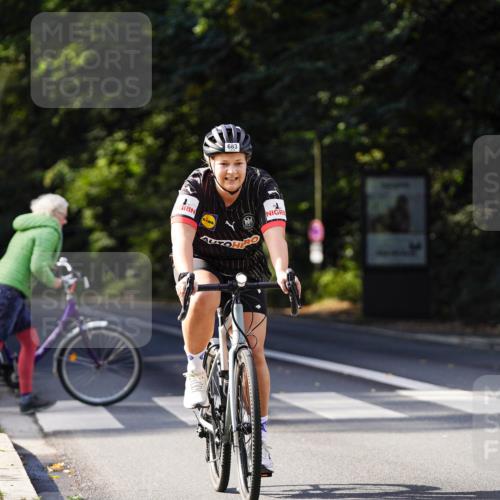 14.09.2025 - Stadtparktriathlon Michael Burmester http://msf.ph/oto/8911042 14.09.2025 10:59:11 Radfahren 683, 739, 759, 882, 886, 920 meine-sportfotos.de