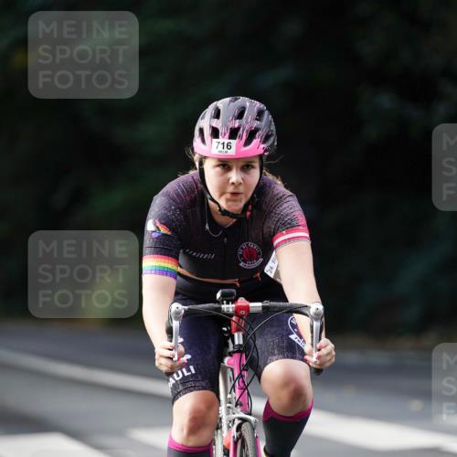 14.09.2025 - Stadtparktriathlon Michael Burmester http://msf.ph/oto/8911104 14.09.2025 11:00:49 Radfahren 716, 724, 730, 735, 793, 805, 865, 870, 918 meine-sportfotos.de