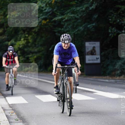 14.09.2025 - Stadtparktriathlon Michael Burmester http://msf.ph/oto/8911110 14.09.2025 11:01:01 Radfahren 797, 825, 843, 892, 895 meine-sportfotos.de