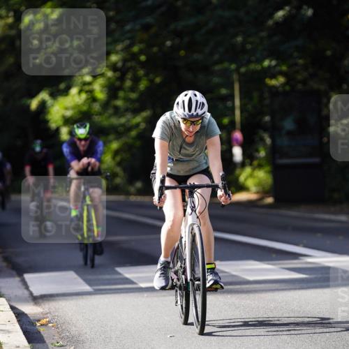 14.09.2025 - Stadtparktriathlon Michael Burmester http://msf.ph/oto/8911155 14.09.2025 11:01:53 Radfahren 663, 736, 770, 787, 815, 823, 842, 854 meine-sportfotos.de