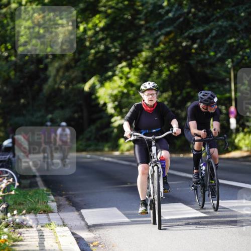 14.09.2025 - Stadtparktriathlon Michael Burmester http://msf.ph/oto/8911184 14.09.2025 11:02:18 Radfahren 682, 729, 732, 761, 890, 916 meine-sportfotos.de