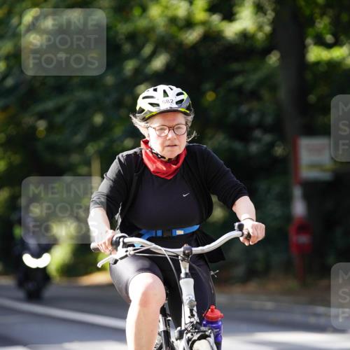 14.09.2025 - Stadtparktriathlon Michael Burmester http://msf.ph/oto/8911187 14.09.2025 11:02:19 Radfahren 682, 729, 732, 761, 890, 916 meine-sportfotos.de