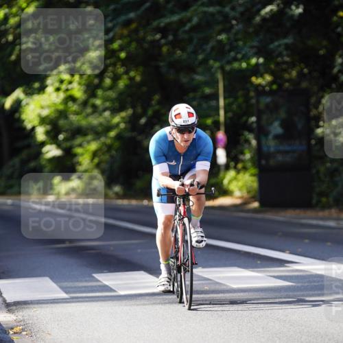 14.09.2025 - Stadtparktriathlon Michael Burmester http://msf.ph/oto/8911200 14.09.2025 11:02:45 Radfahren 734, 851 meine-sportfotos.de
