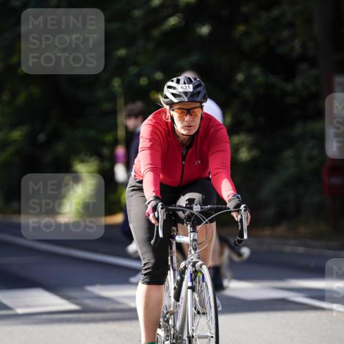 14.09.2025 - Stadtparktriathlon Michael Burmester http://msf.ph/oto/8911208 14.09.2025 11:02:59 Radfahren 631, 762, 786, 831 meine-sportfotos.de