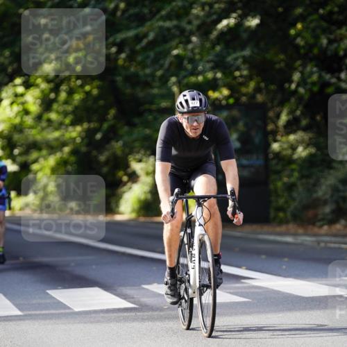 14.09.2025 - Stadtparktriathlon Michael Burmester http://msf.ph/oto/8911218 14.09.2025 11:03:16 Radfahren 646, 708, 788, 849, 877, 888 meine-sportfotos.de