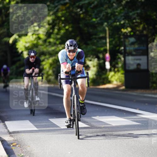 14.09.2025 - Stadtparktriathlon Michael Burmester http://msf.ph/oto/8911221 14.09.2025 11:03:17 Radfahren 646, 708, 782, 788, 849, 877, 888 meine-sportfotos.de