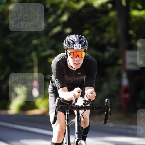 14.09.2025 - Stadtparktriathlon Michael Burmester http://msf.ph/oto/8911225 14.09.2025 11:03:19 Radfahren 657, 708, 764, 782, 788, 849, 877, 888 meine-sportfotos.de