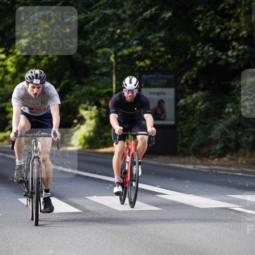 14.09.2025 - Stadtparktriathlon Michael Burmester http://msf.ph/oto/8911247 14.09.2025 11:03:52 Radfahren 721, 740, 765, 781, 798, 801, 909 meine-sportfotos.de