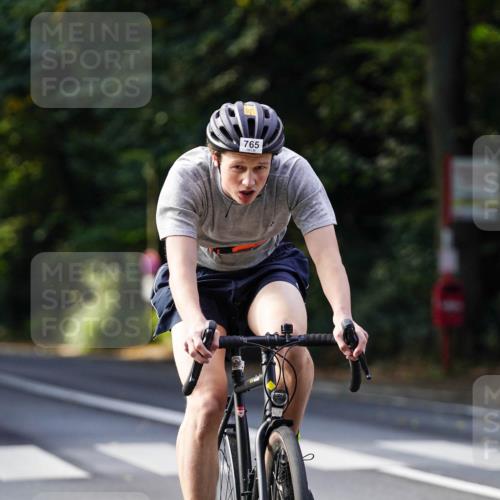 14.09.2025 - Stadtparktriathlon Michael Burmester http://msf.ph/oto/8911251 14.09.2025 11:03:53 Radfahren 721, 740, 765, 781, 798, 801, 909 meine-sportfotos.de