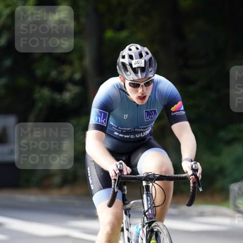 14.09.2025 - Stadtparktriathlon Michael Burmester http://msf.ph/oto/8911287 14.09.2025 11:04:42 Radfahren 627, 746, 754, 807, 824, 905 meine-sportfotos.de