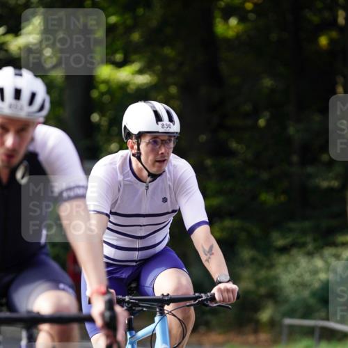 14.09.2025 - Stadtparktriathlon Michael Burmester http://msf.ph/oto/8911313 14.09.2025 11:05:19 Radfahren 827, 835, 836, 841, 853, 855, 898 meine-sportfotos.de