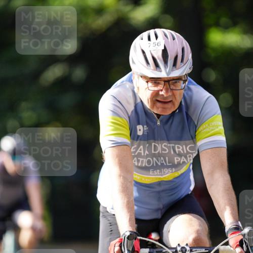 14.09.2025 - Stadtparktriathlon Michael Burmester http://msf.ph/oto/8911339 14.09.2025 11:05:51 Radfahren 727, 743, 744, 750, 756, 759, 799, 804, 859, 861, 897 meine-sportfotos.de
