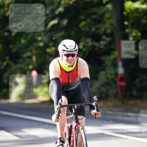 14.09.2025 - Stadtparktriathlon Michael Burmester http://msf.ph/oto/8911357 14.09.2025 11:06:25 Radfahren 791, 800, 873, 889, 917 meine-sportfotos.de